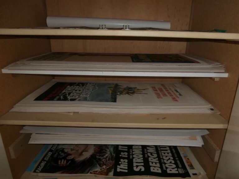 How to Store Posters Flat Without Bending Complete Guide